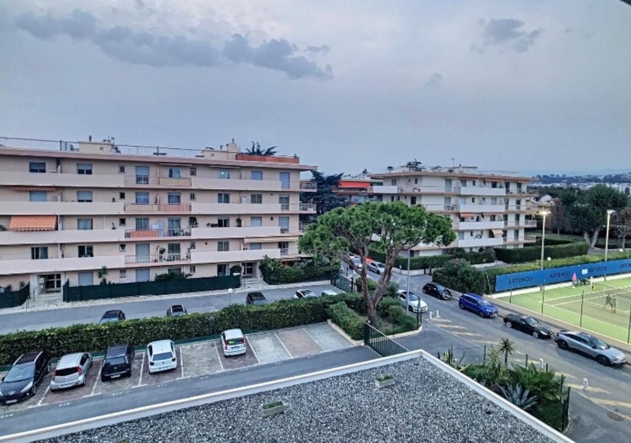 Superbe Studio Tout Equipe/Proche Mer Et Commodite Saint-Laurent-du-Var Exterior foto